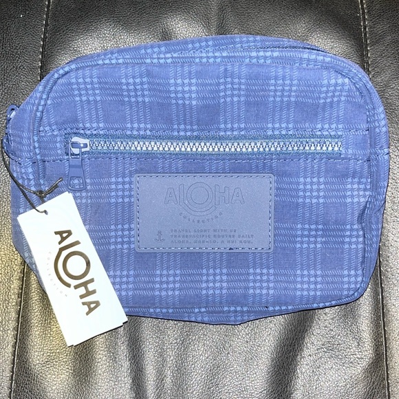 Aloha Collection Palaka Hip Pack NWT - Picture 4 of 6